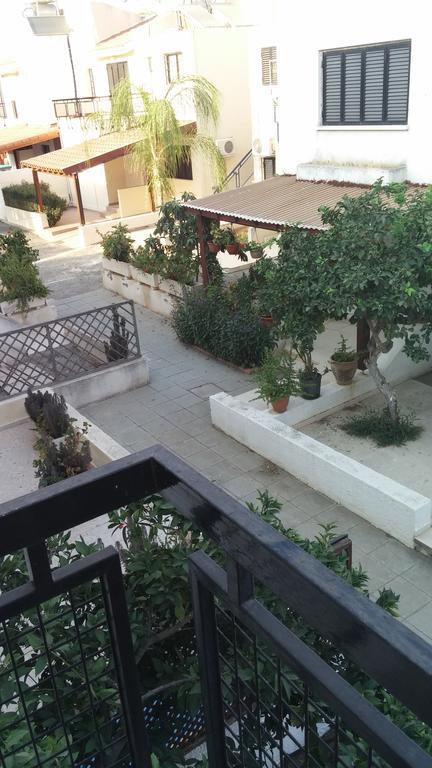 Miltos Beach House Larnaca Exterior foto