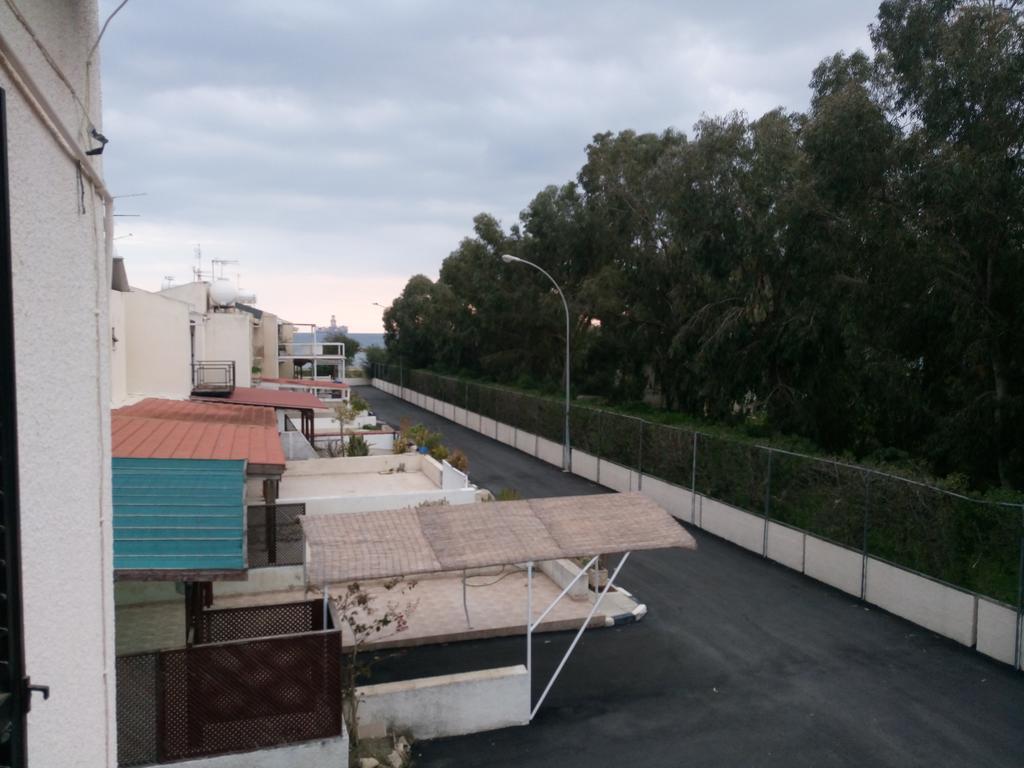 Miltos Beach House Larnaca Exterior foto