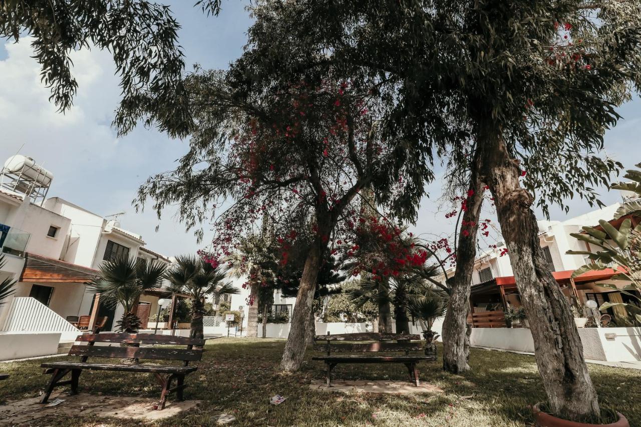 Miltos Beach House Larnaca Exterior foto